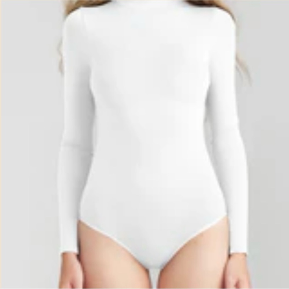 Elegant White Long Sleeve Shapewear Bodysuit